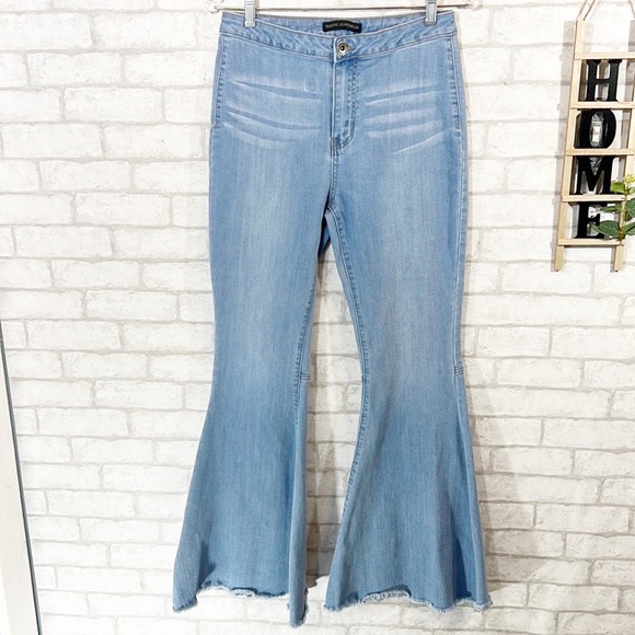 L.E.I. Women's Dorm Pull-On Jegging - Knit Denim Look With Ribbed Comfort Waistband